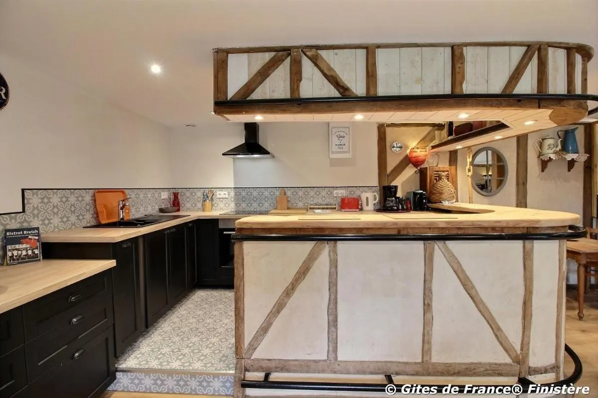 Holiday home Le Grand Gite Du Cleuziou Arzano France